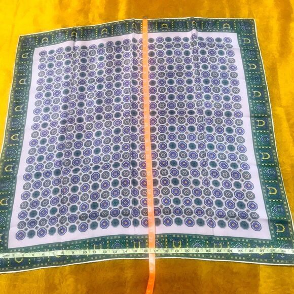 VTG MULTICOLOR SCARF - Picture 7 of 7